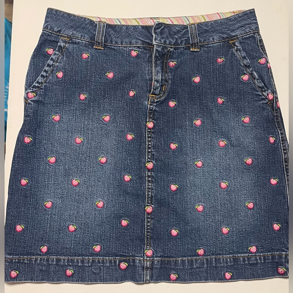 Lilly Pulitzer Denim Skirt with Embroidered Apples size 2